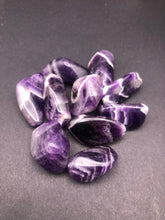 Load image into Gallery viewer, Chevron amethyst

